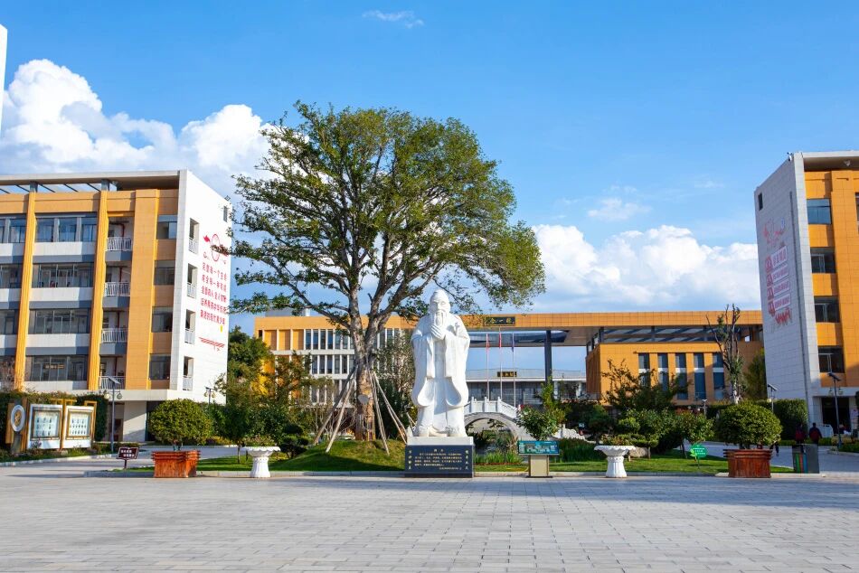 昭阳城区一年级、七年级就读正道中学入学报名指南