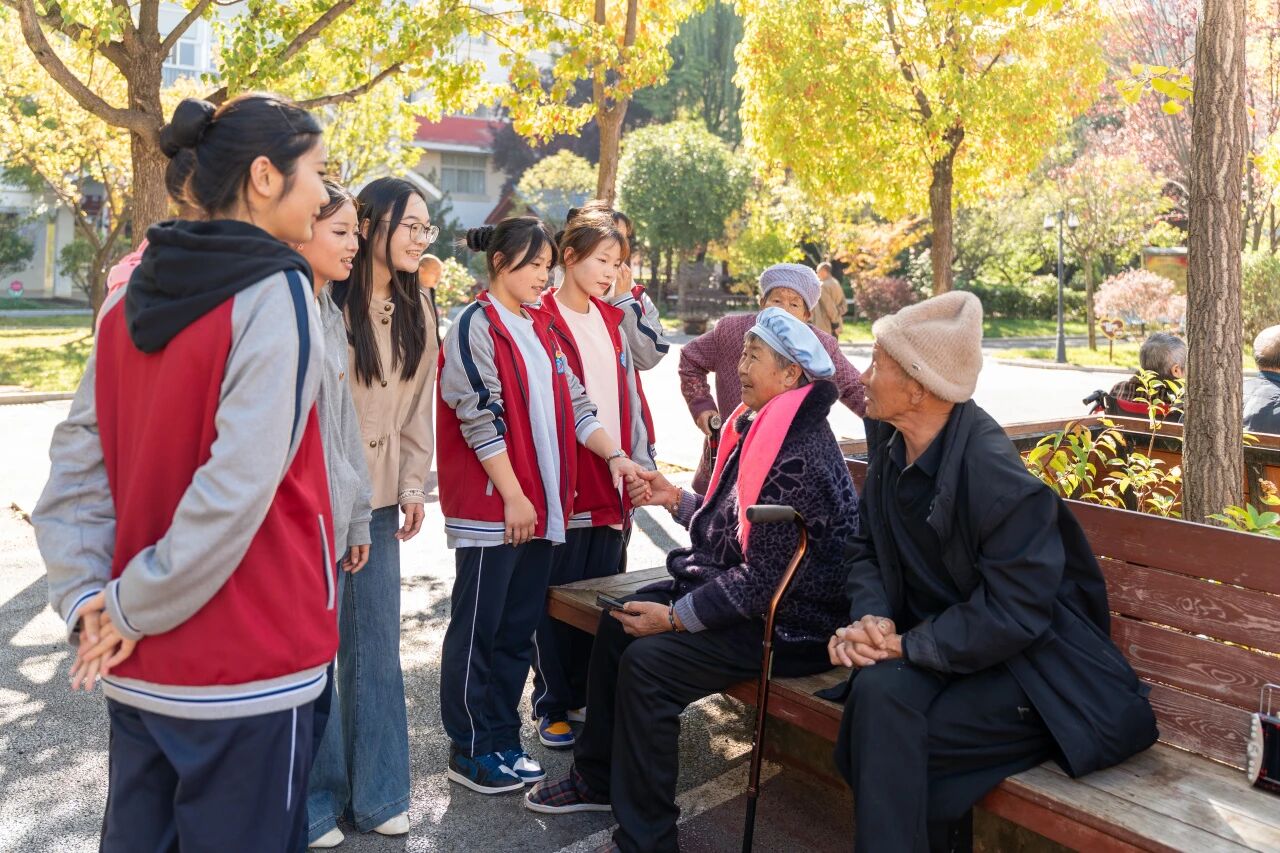 九九重阳｜正道学子走进福利院，以少年之心敬桑榆